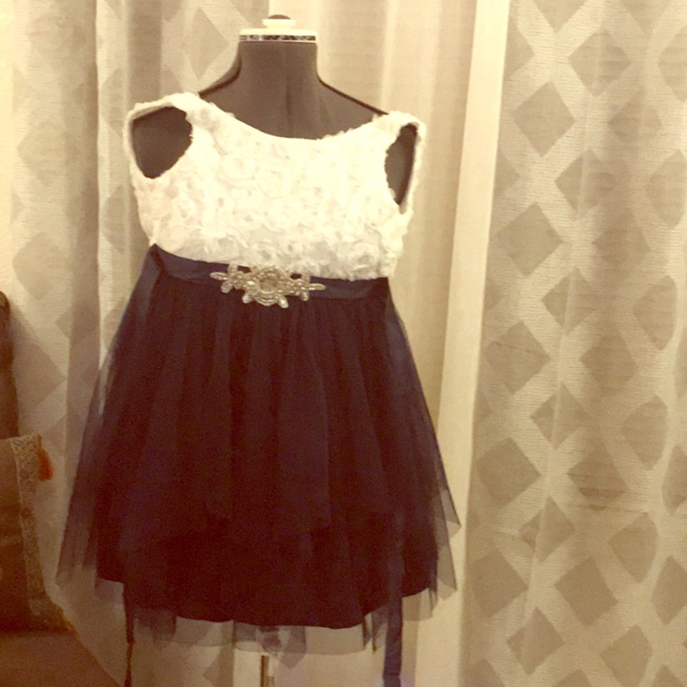 Girls dress